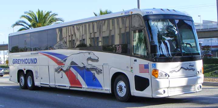 Greyhound MCI D4500 7072